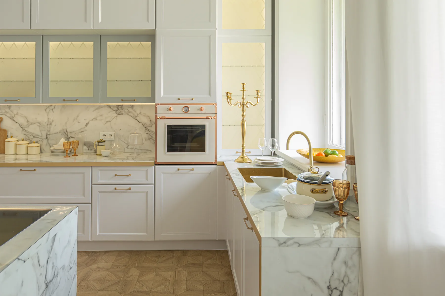 Traditional cream kitchen